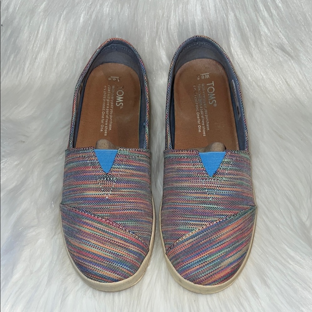 TOMS Women's Multicolor Slip-On Shoes